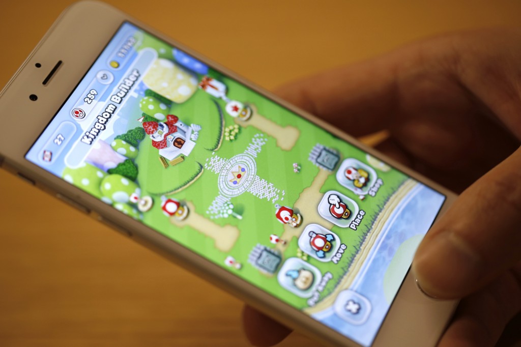 Super-Mario-Run-vs-pokemon-go-4